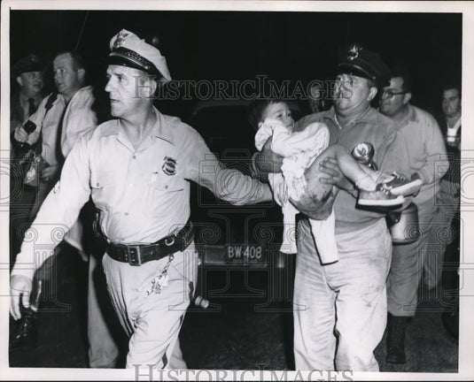 1955 Press Photo Jerry Koerner, found by police, lost in park - Historic Images