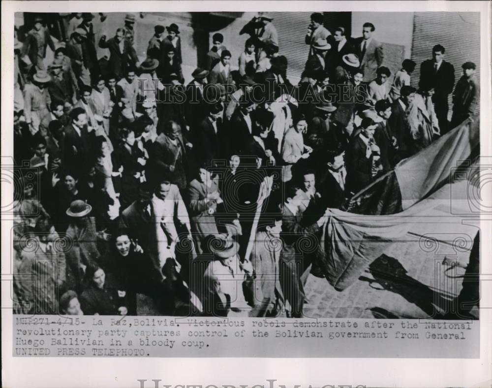 1952 Press Photo Rebels Celebrate after Capturing of Bolivian Government - Historic Images