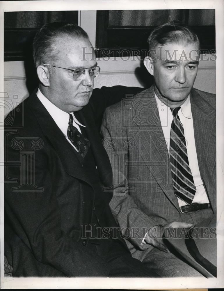 1947 Press Photo Emmet Byrne Consoles Wlater Walsh at Inquest Following - Historic Images