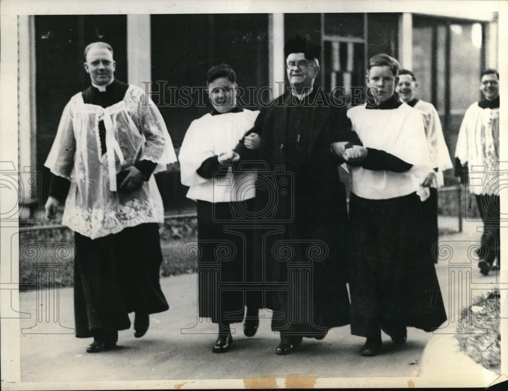 1930 Press Photo Father Joseph Brnard, John Fitzgerald, Reverend Patrick H. - Historic Images
