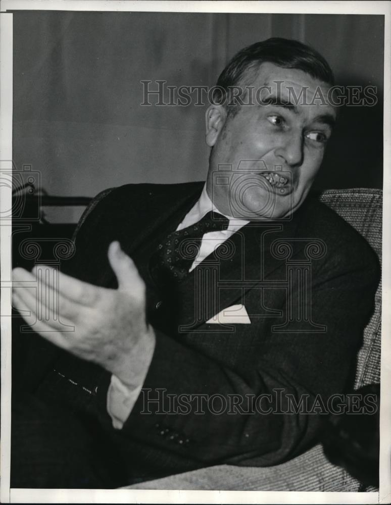 Press Photo Navy&#39;s Secretary Charles E. Edison working out fleet problems - Historic Images