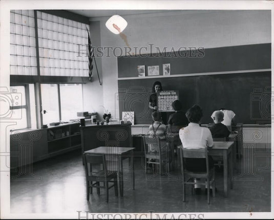 1957 Press Photo Mentally retarded class in Independences Hillside School - Historic Images