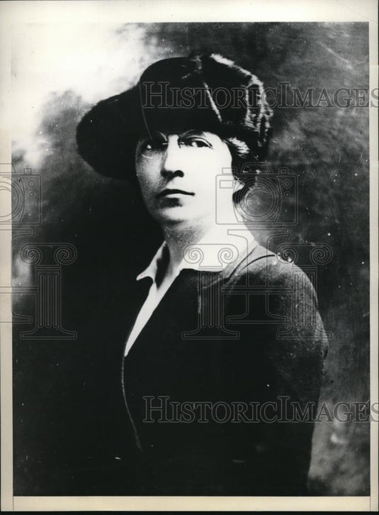 1931 Press Photo Dr. Ann T. Gibson provides Seabury Vice information on the - Historic Images