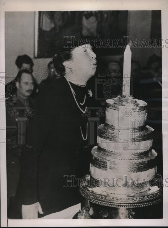 1941 Press Photo London England Beaver Club Massey Canadian High Commissioner - Historic Images