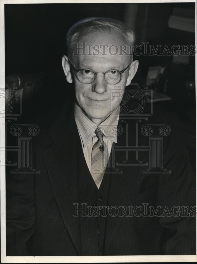 1940 Press Photo John Freumid at Lib Plant - Historic Images