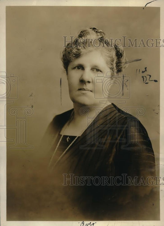 1922 Press Photo Mrs MC Digney Beverly Mass helped found State Br to aid soldier - Historic Images