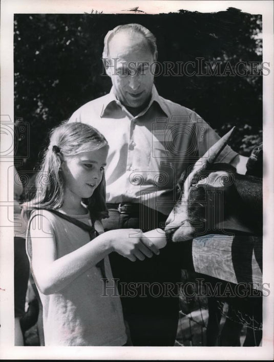 Press PhotoCleve Zoo Children's Farm - Historic Images