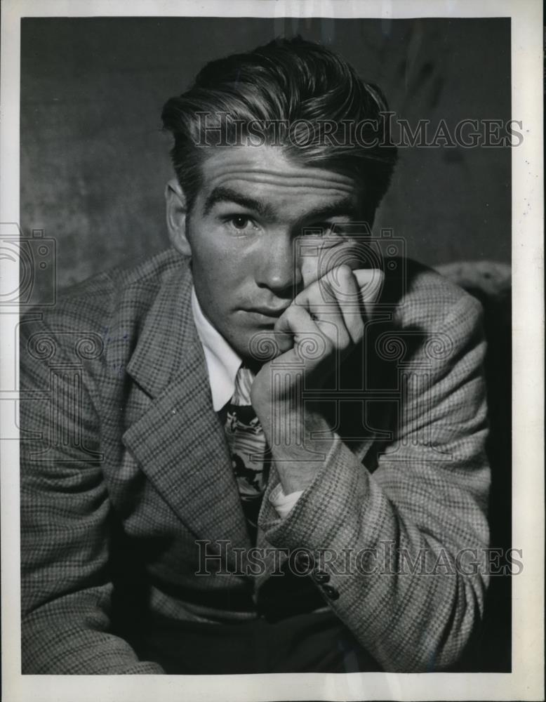 1947 Press Photo Domenick Masolo in His Cell, Los Angeles, California. - Historic Images