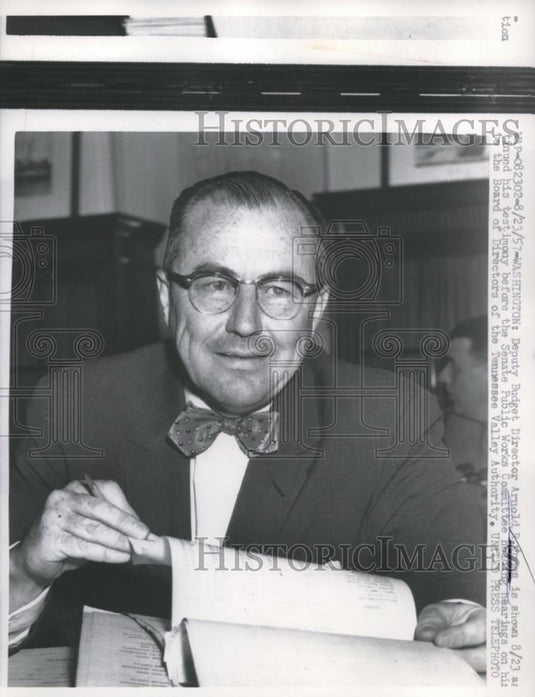 1957 Press Photo Arnold R. Greys Testifies Before Senate Public Works Committee - Historic Images