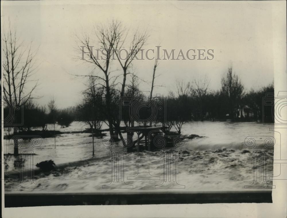 1928 Press Photo Wingfield Park near Reno Nev flooded by Truckee river - Historic Images