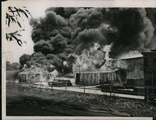 1938 Press Photo Explosion in Drying Room of the W.R. Meadows Company in Elgin - Historic Images