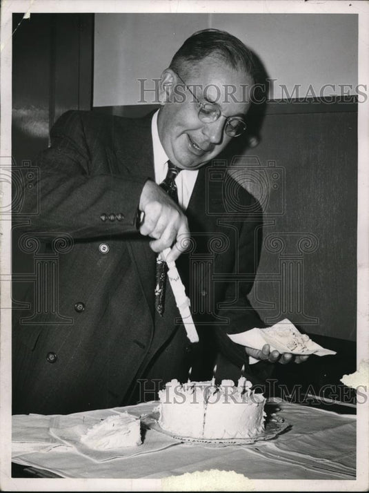 1950 Press Photo Herbert Walker - Historic Images