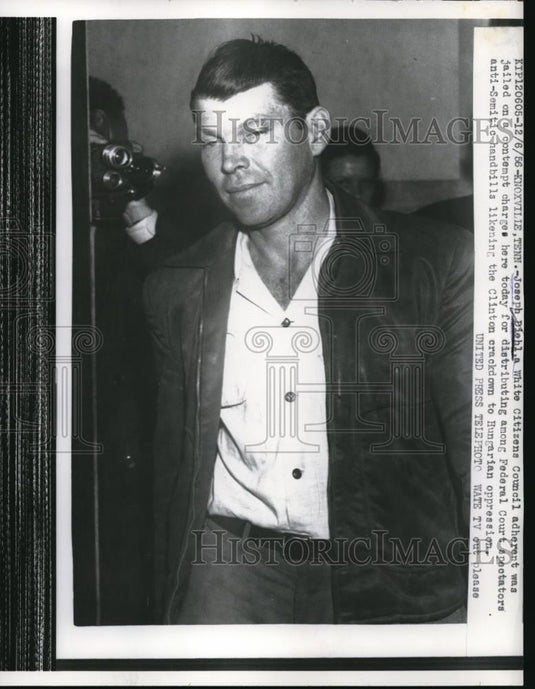 1956 Press Photo Joseph Diehl Jailed on Contempt in Federal Court - Historic Images