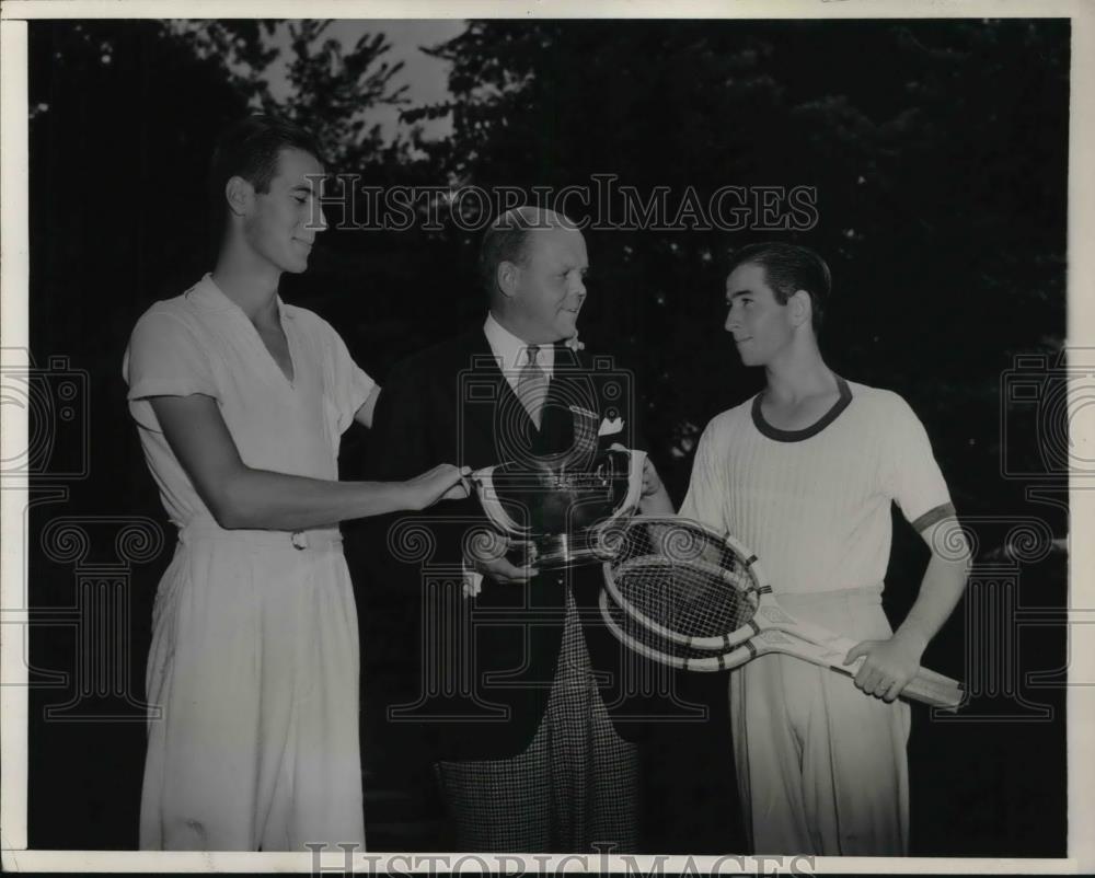 1938 Press Photo Frank Kovacs And Robert Riggs Finalists In Singles Tournament - Historic Images