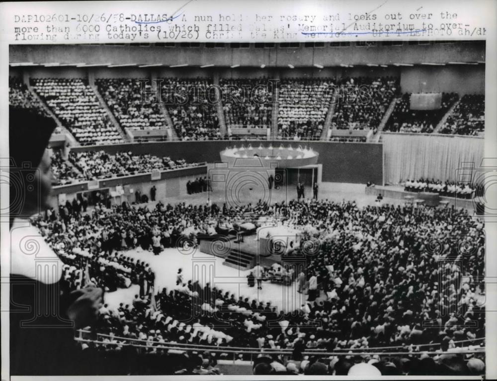 1958 Press Photo Dallas Memorial Auditorium Catholic - Historic Images