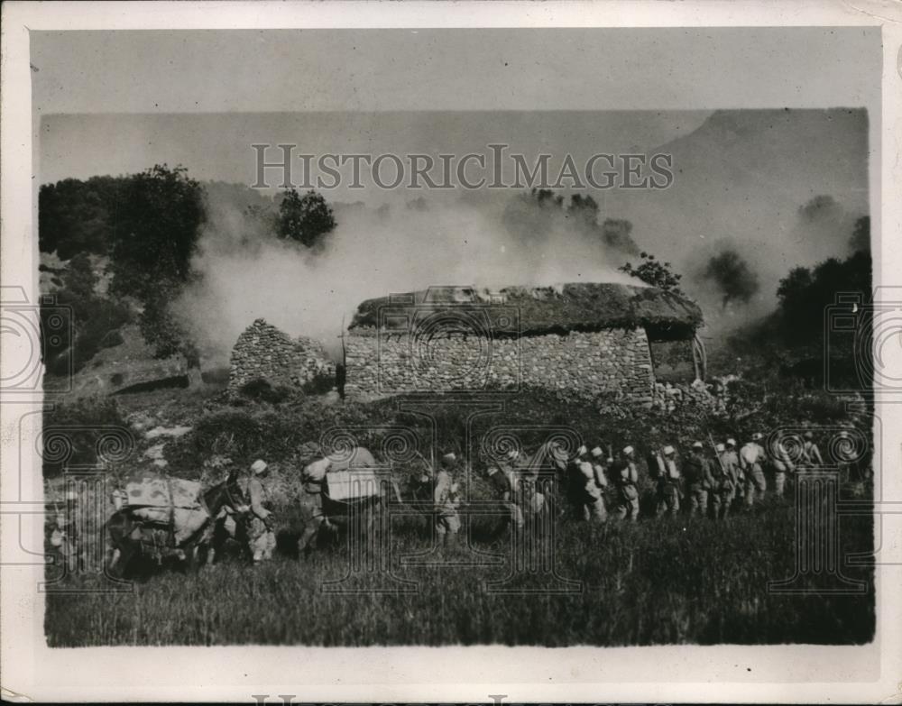1926 Press Photo French Natives Troops In A Recent Advance In The Moroccan War - Historic Images