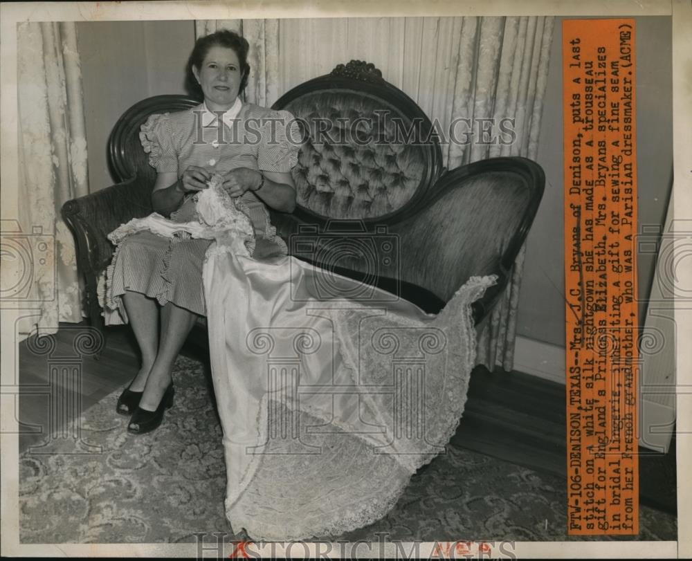 1947 Press Photo Mrs. J.C. Bryans making a silk nightgown for Princess Elizabeth - Historic Images