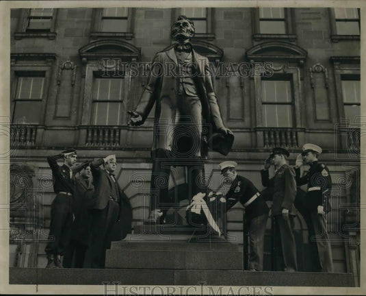 1947 Press Photo Jewish War Vets At Memorial - Historic Images