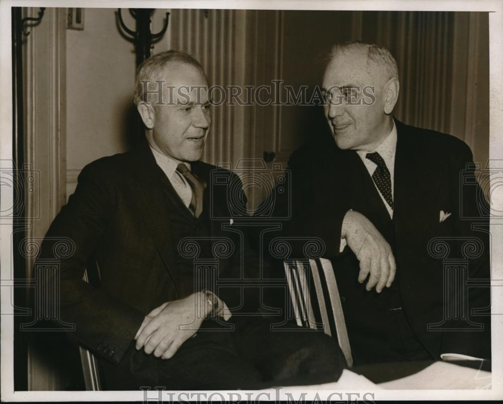 1937 Press Photo Crane Brinton and George E. Barnes Of American Rhodes Scholars - Historic Images