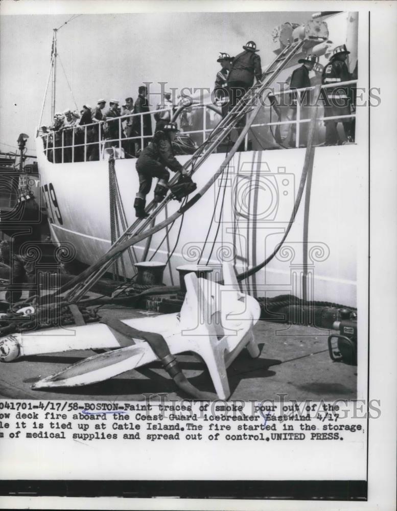 1958 Press Photo Faint traces smoke pour out of the deck fire aboard the - Historic Images