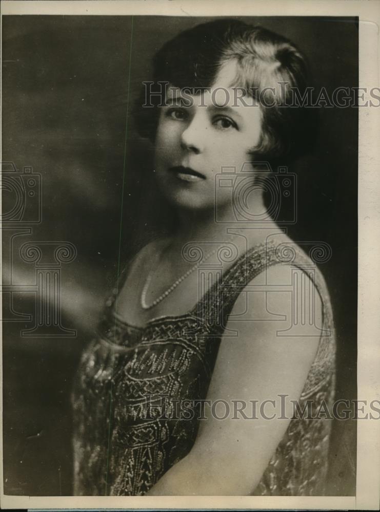 1926 Press Photo Mrs Hazel Selby who drowned driving car off pier - Historic Images