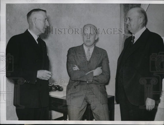 1935 Press Photo Maj. Charles Shepard and his attorney before his trial. - Historic Images