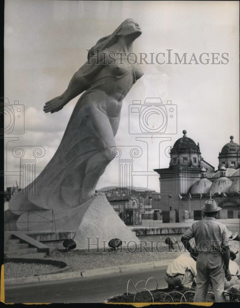 1953 Press Photo A half-billion dollar public works program under way - Historic Images