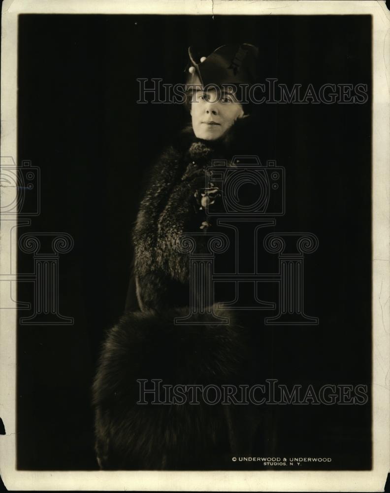 1919 Press Photo Mrs Newbold LeRoy Edgson now Countess Mercate - Historic Images