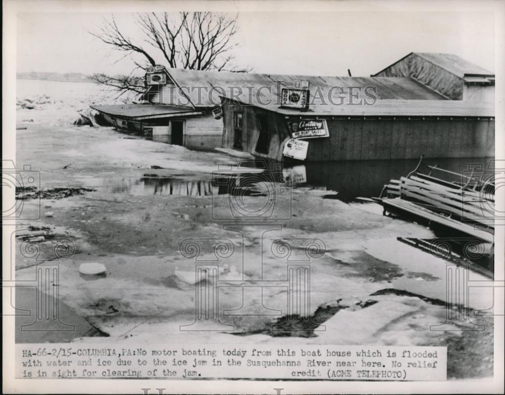 1951 Press Photo Boat House Flooded With Water And Ice - Historic Images