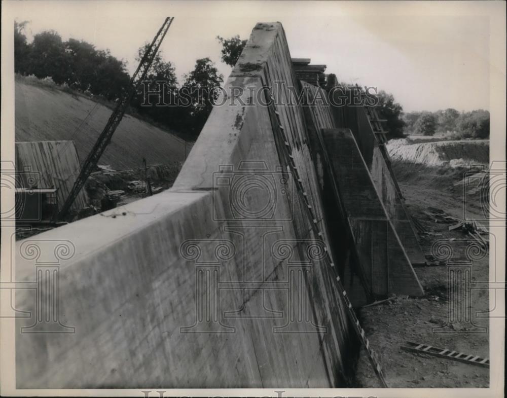 1935 Press Photo Charles Mill Dam Spillway Wall - Historic Images