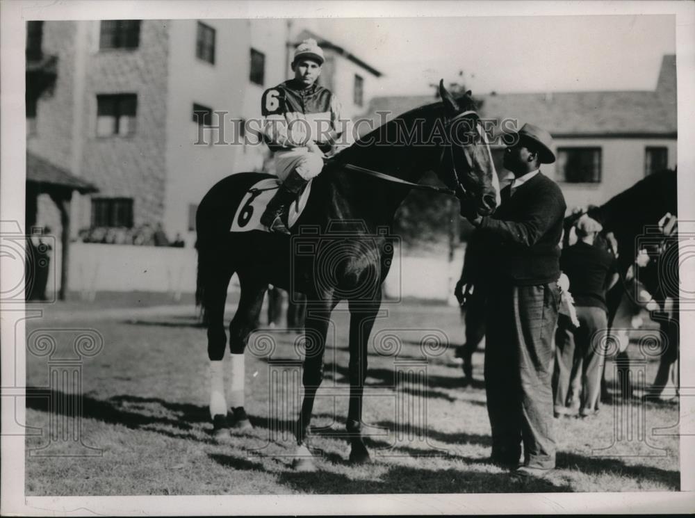 1937 Press Photo Jockey R Dotti on Main Man at Kentuck Derby - nes21934 - Historic Images