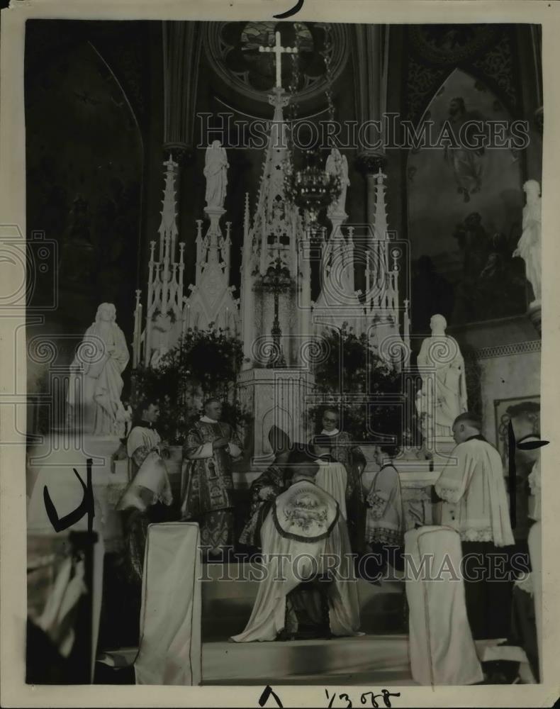 1928 Press Photo Consecration of Bishop J.C. O&#39;Reilly, St. John&#39;s Cathedral - Historic Images