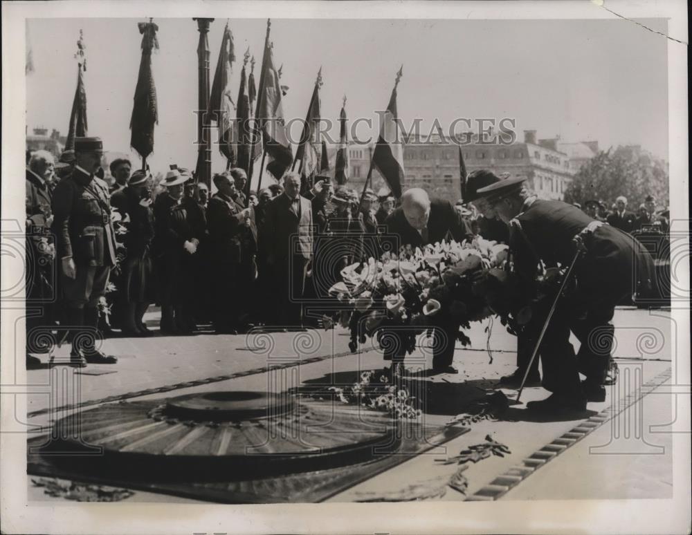 1939 Press Photo Paris US Amb Wm C Bullitt at Tomb of the Unknown Soldier - Historic Images