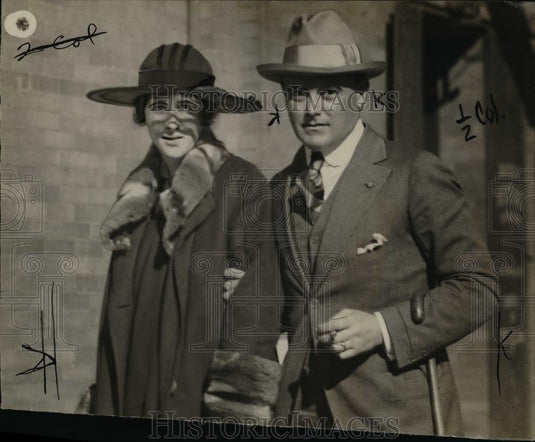 1924 Press Photo Baron Wilhelm Von Duncke & wife - Historic Images