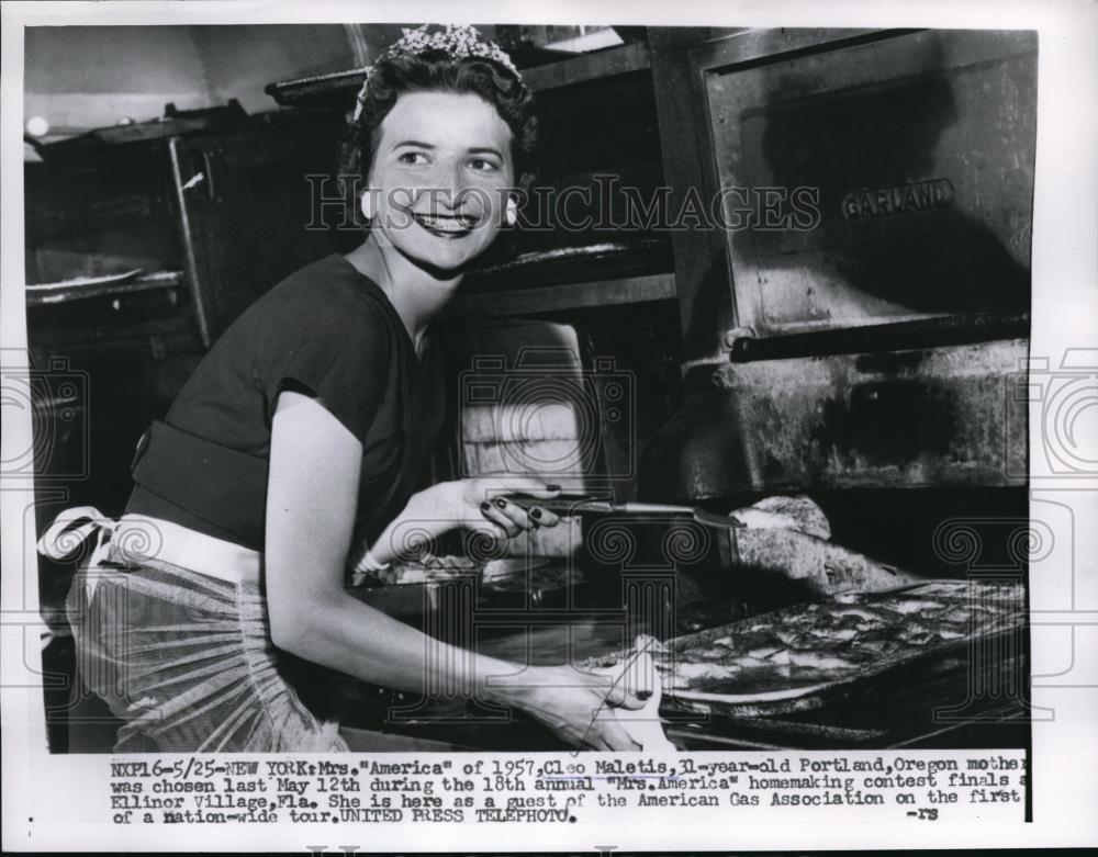 1956 Press Photo Mrs. &quot;America&quot; of 1957, Cleo Maletis - Historic Images