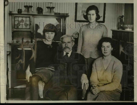 1923 Press Photo Ramsay MacDonald, leader of the Parliamentary Labor party, with - Historic Images