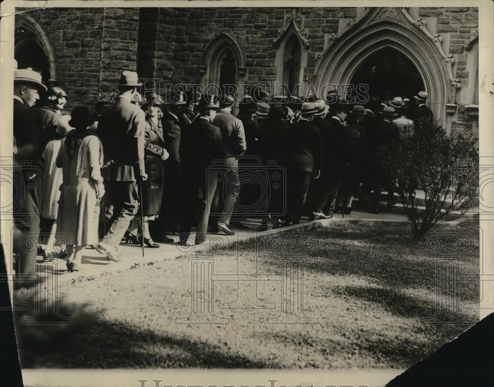 1925 Press Photo Christ Church Greenwich Conn wedding of I Rockefeller &amp; Lincoln - Historic Images