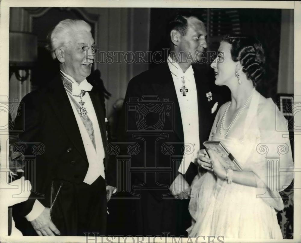 1939 Press Photo Dr. Von Kleinsmid, Prince Frederick &amp; Princess Ingrid Denmark - Historic Images