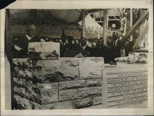 1929 Press Photo Viscount Willington, governor General of Canada, laying the - Historic Images