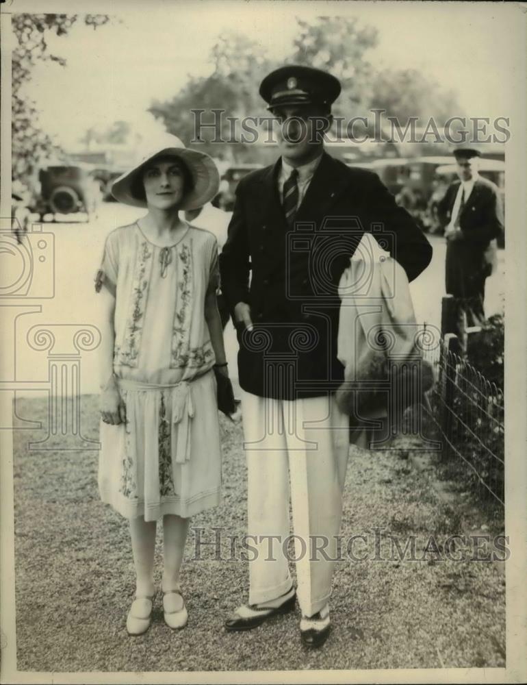 1929 Press Photo Count &amp; Countess Johnston Noad at Potomac President&#39;s Regatta - Historic Images