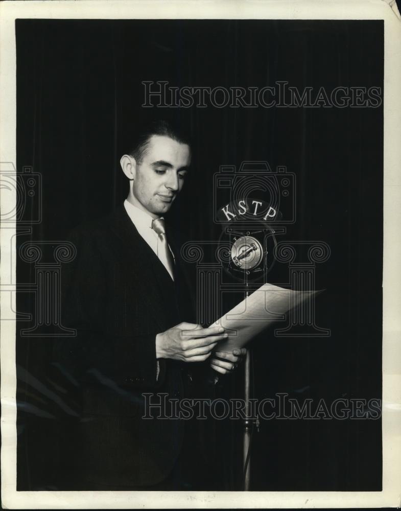 1930 Press Photo Thomas Rishworth, Jr.placed in charge of Literary Research Dept - Historic Images