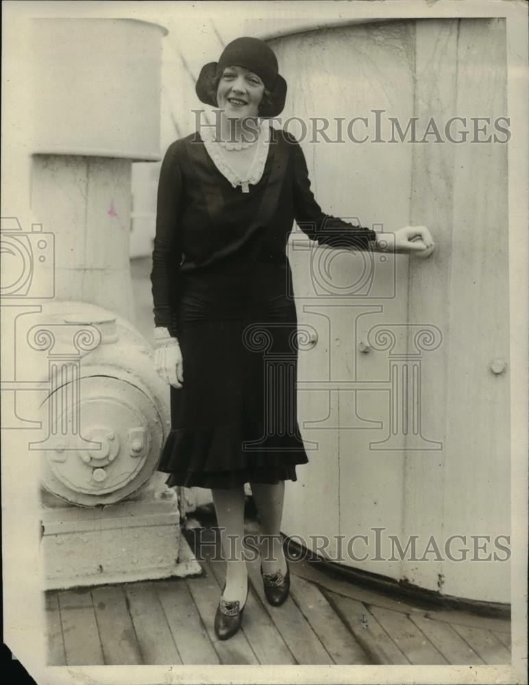 1929 Press Photo Irene MacCauley of Boston Arrives New York on S.S. Mauretania - Historic Images