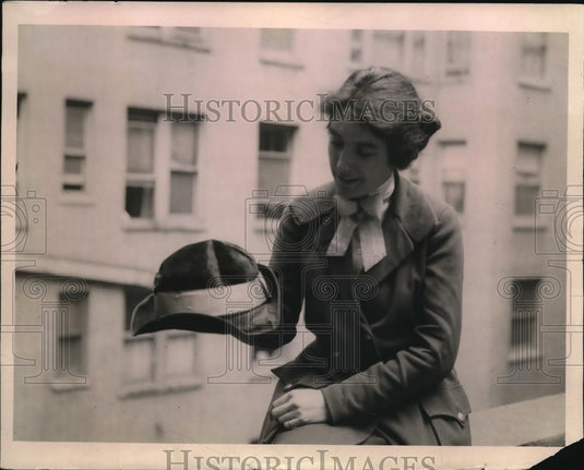 1919 Press Photo Ms. Mary Gladys Swinter , secretary who leaves for Russia - Historic Images
