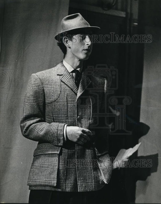 1969 Press Photo Prince Charles as he appears in a preview of a Revenue - Historic Images