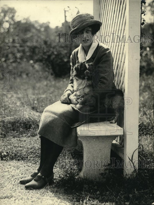 1922 Press Photo Virginia Selden, popular member of young set in the National - Historic Images