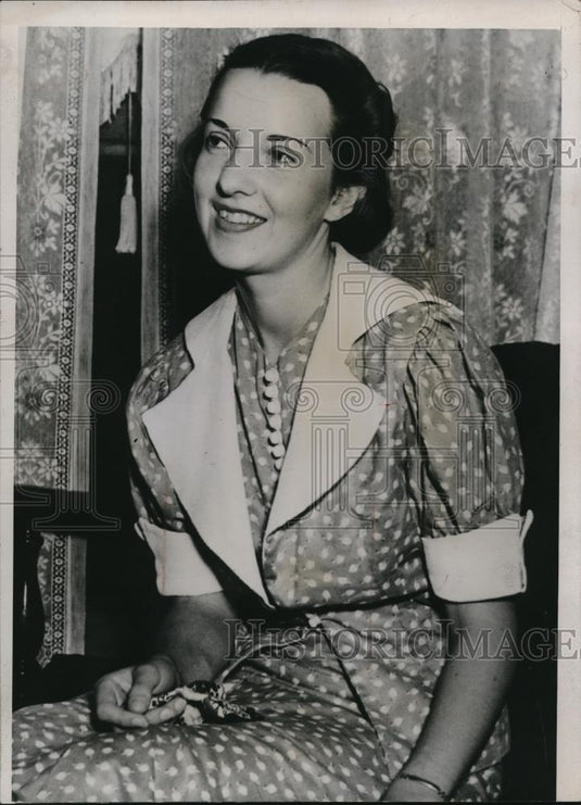 1936 Press Photo Charlotte Edwards a school teacher in Sterling Colorado and - Historic Images