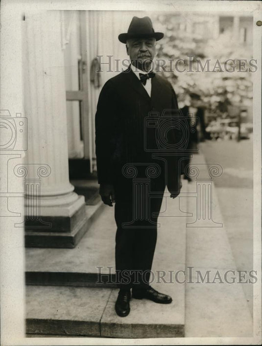 1929 Press Photo Senator Charles Curtis of Kansas leaving the White House. - Historic Images