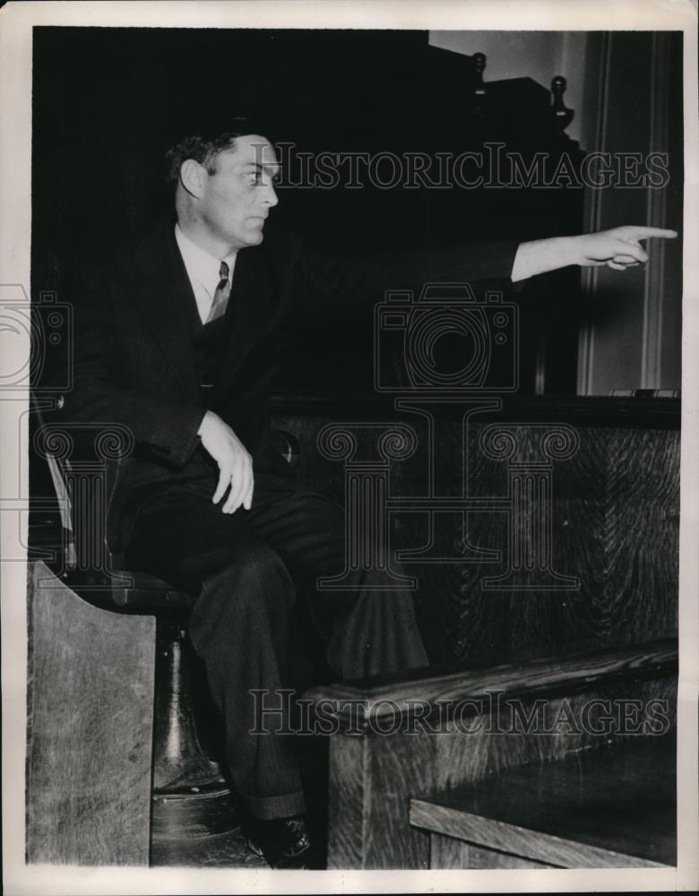 1938 Press Photo Irving Baker stand in trial of Dr. Kent Berry - Historic Images