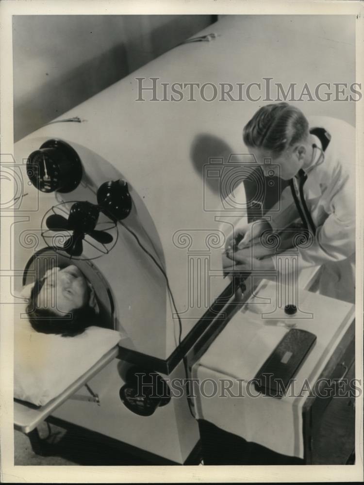 1939 Press Photo Fever Machine developed by Dr. Hazlett and Dr. Ferderber - Historic Images