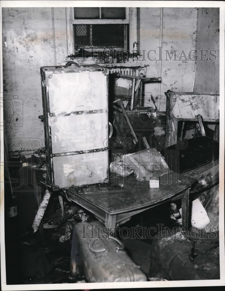 1959 Press Photo Basement Apartment - Historic Images